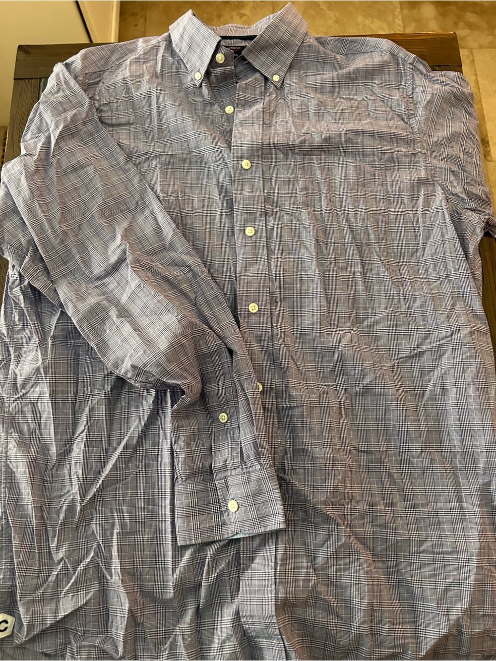 Cremieux Classic Men's Button-Down Plaid Shirt in Light Blue
